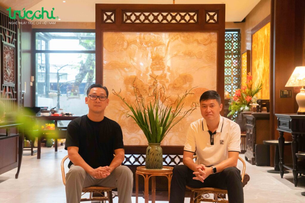 Khach tham quan khong gian Truc Chi Ha Noi 3